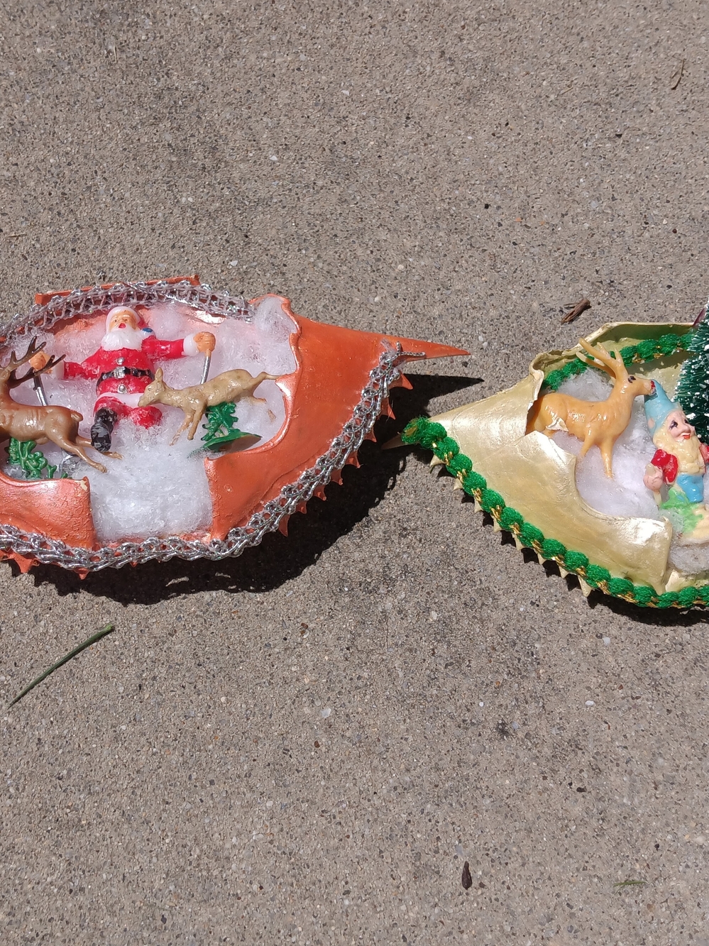 Vintage Handmade Maryland Crab Shell Diorama Xhristmas Ornaments Set Of 2